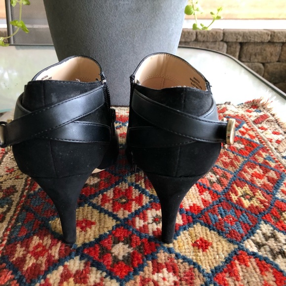 👗HOST PICK•2/17/20👗 ‘Madriena’ LEATHER & SUEDE - Picture 4 of 6